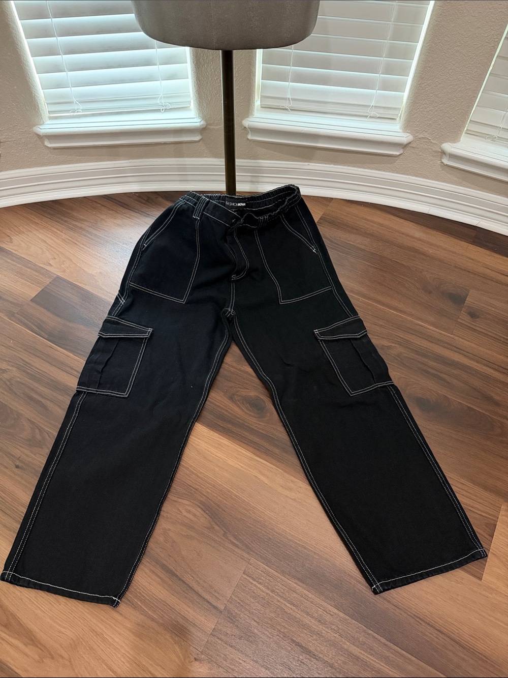 Women’s Black Wide Leg Cargo Pants with Contrast Stitching